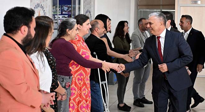 Başkan Uysal çalışanlarla bayramlaştı