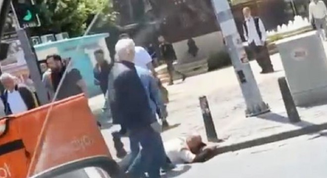 Bayıltan trafik kavgası kamerada