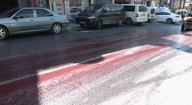 Bayrampaşa'da 'kırmızı sıvı' endişesi