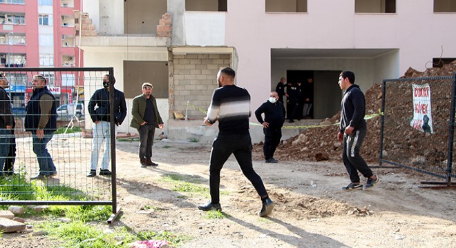 Bekçiden kaçarken 6'ncı kattan atlayan hırsızlık şüphelisi yaralandı