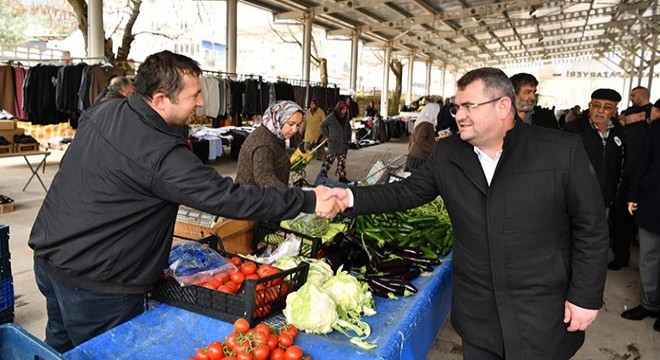 Bekir Kıvrım a Dağbeli Pazarı’nda yoğun ilgi