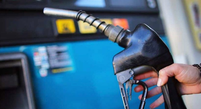 Benzine zam geldi