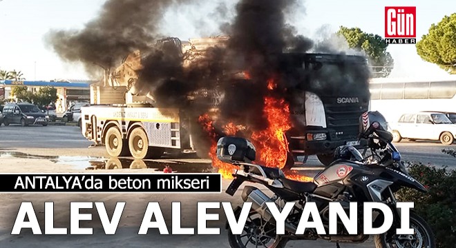 Beton mikseri seyir halindeyken yandı