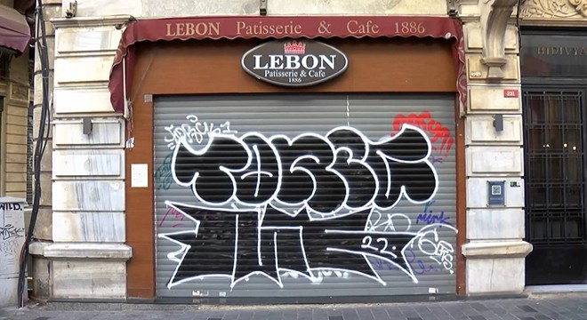 Beyoğlu'nda 212 yıllık Lebon pastanesi kapandı