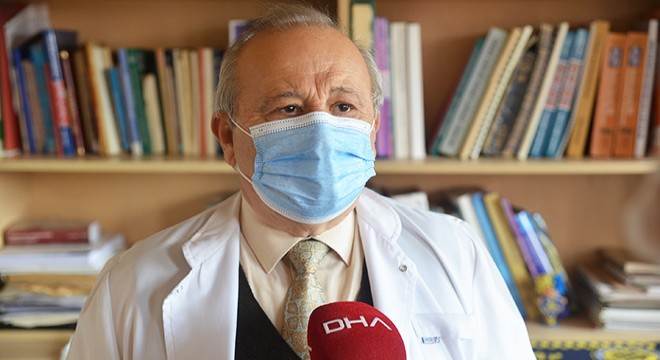 Bilim Kurulu üyesi Akın: Aşı günü belki oruç tutulmayabilir