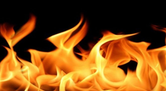 Binada çıkan yangında 6 kişi dumandan etkilendi
