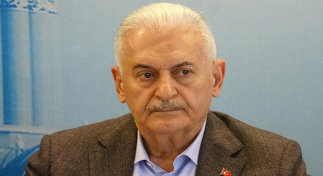 Binali Yıldırım: Siyaset bel altından yapılmamalı