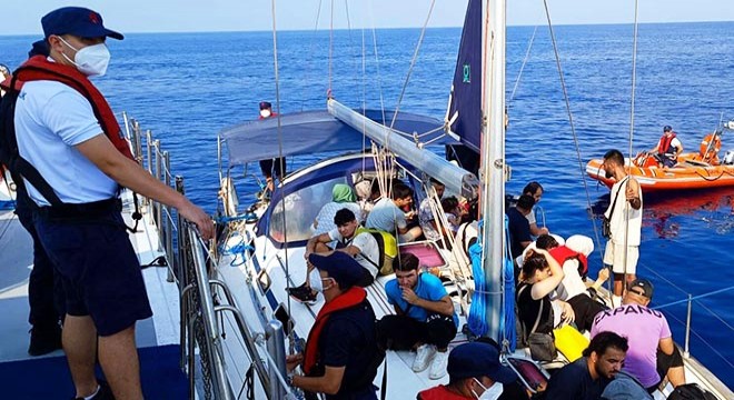 Bodrum'da 118 kaçak göçmen kurtarıldı