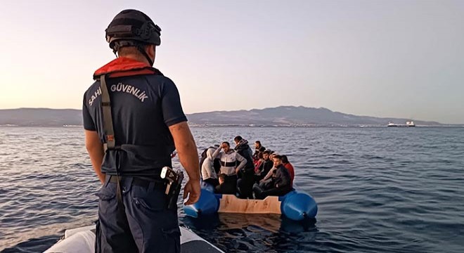 Bodrum'da 30 kaçak göçmen kurtarıldı
