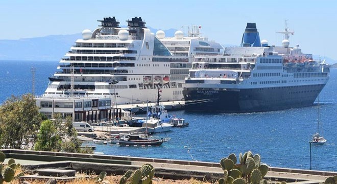 Bodrum'da kruvaziyer hareketliliği