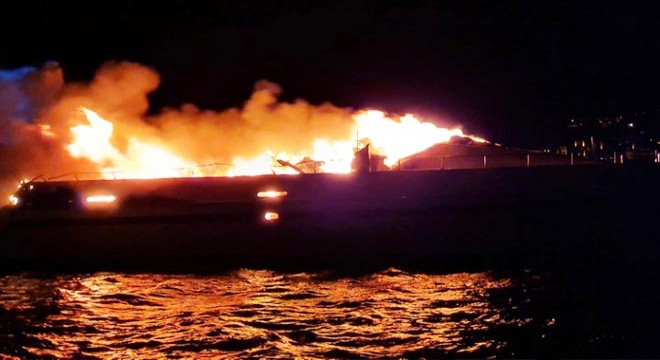 Bodrum'da milyonluk yat alev alev yandı