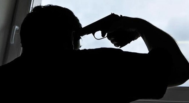 Boşanma aşamasındaki eşini öldürüp, intihar etti
