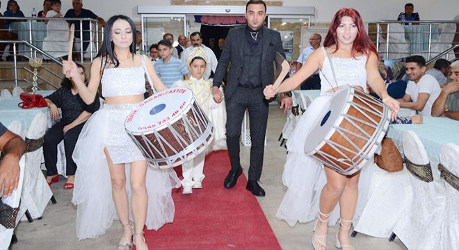 Böyle olur gazeteci torununun sünneti…