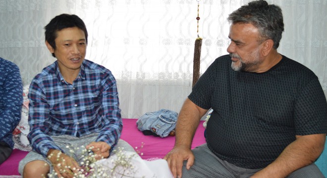 Bülent Serttaş bıçaklanan Japon turisti ziyaret etip, özür diledi