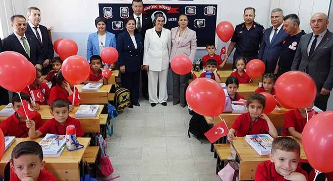 Burdur'da İlköğretim Haftası töreni