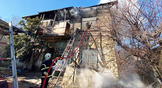 Burdur da ev yangını