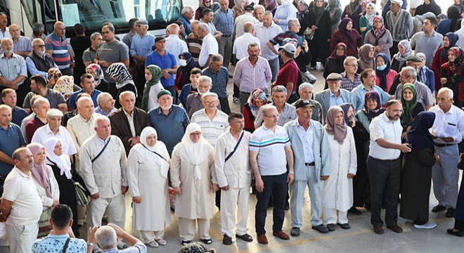 Burdur da hacı adayları uğurlandı