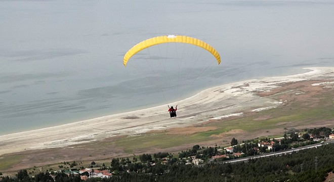 Burdur da yamaç paraşütü ilgisi