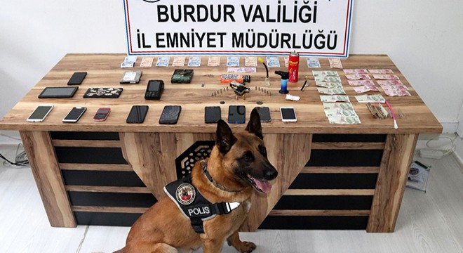 Burdur polisinden narkotik operasyonu