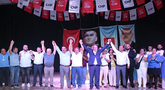 CHP Kumluca da başkan Karaöz oldu