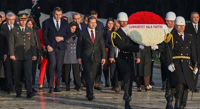 CHP heyeti Anıtkabir i ziyaret etti