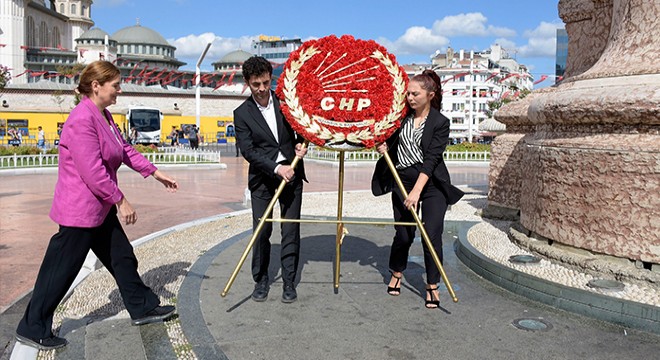 CHP’nin 100. kuruluş yıldönümü Taksim’de kutlandı