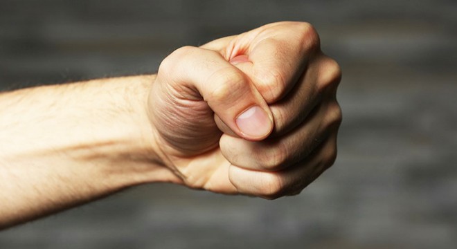 Caddeye taşan kavgada ortalık karıştı