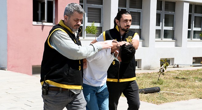Çaldıkları ciple akaryakıt istasyonu soydular