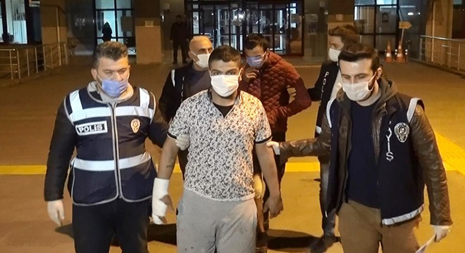 Çaldıkları motosikletle önce hırsızlık sonra kaza yaptılar