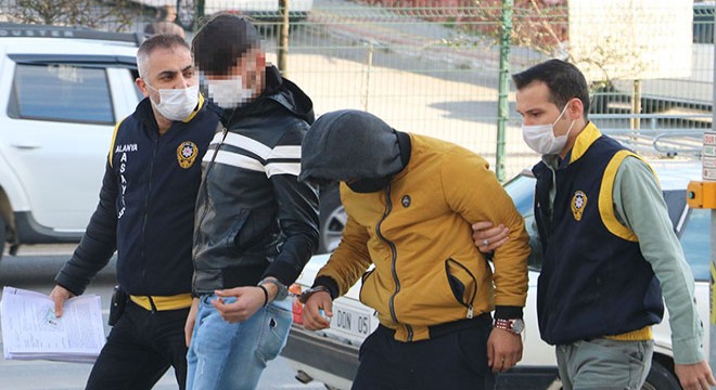 Çaldıkları motosikletleri almaya gelince yakalandılar
