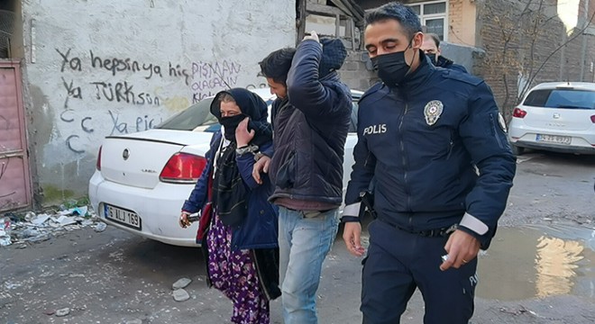 Çaldıkları otomobille gezerken yakalanan sevgililer tutuklandı