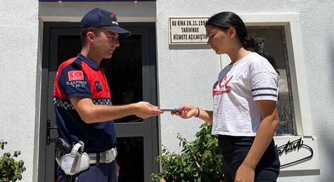 Çalınan cep telefonunu jandarma buldu