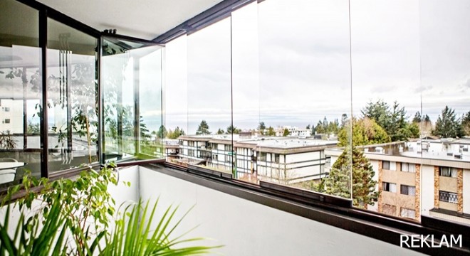 Cam Balkon Odanın Sıcaklığını Düşürür mü? Cam Balkon Seçerken Nelere Dikkat Edilmeli?