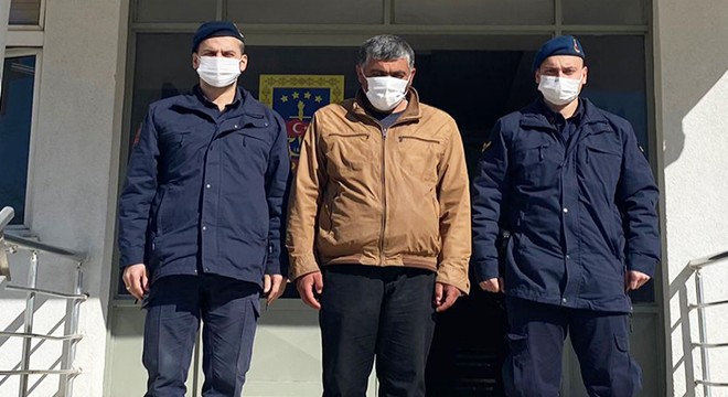 Cami yanında donmak üzereyken bulundu