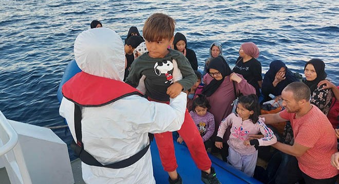 Çanakkale açıklarında 41 kaçak göçmen kurtarıldı