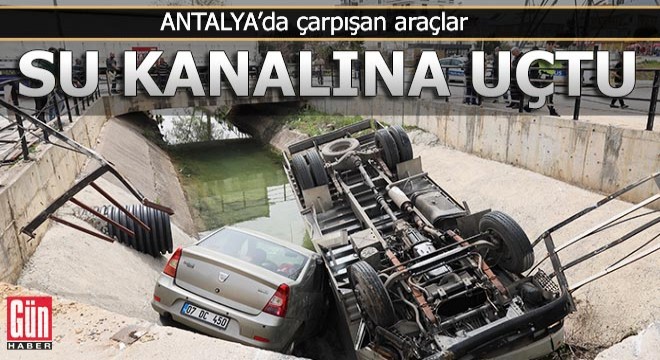 Çarpışan araçlar, su kanalına uçtu