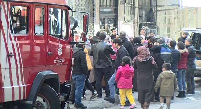 Çatı katında çıkan yangında 1 kişi hayatını kaybetti