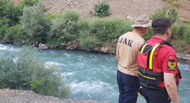 Çaya düşen hemşireyi arama çalışmalarında 14’üncü gün