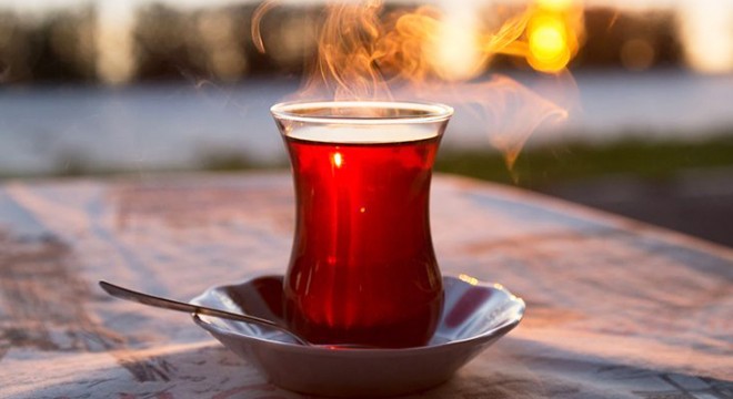 Çayın eksik koyulduğu iddiasıyla baba ve oğlu bıçaklandı