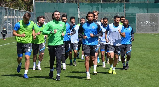 Çaykur Rizespor, Antalya da kampa girdi