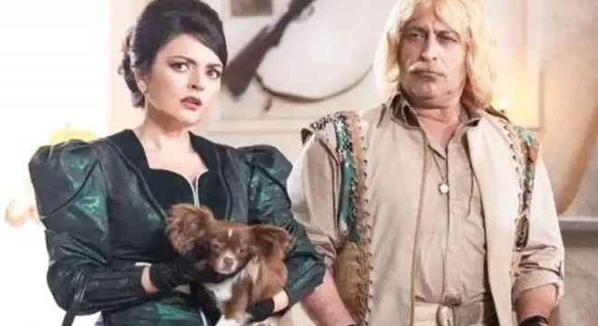 Cem Yılmaz, Ezgi Mola'yı sildi