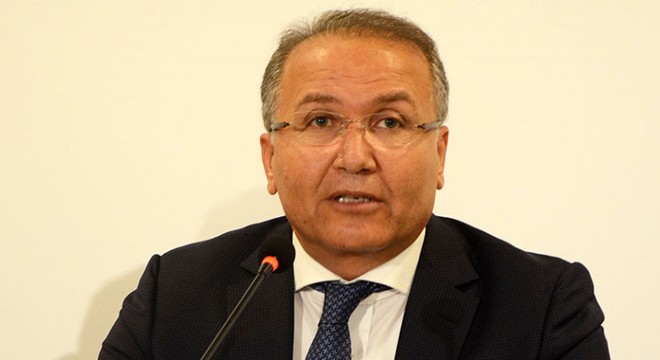 Cengiz Durmuş: Türkiye'nin her yerinde tenis oynanmasını sağlamalıyız