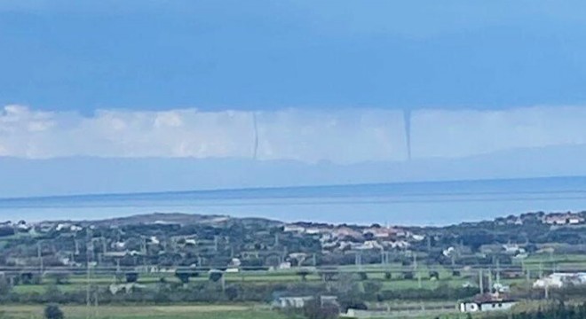 Çeşme açıklarında aynı anda 8 hortum oluştu