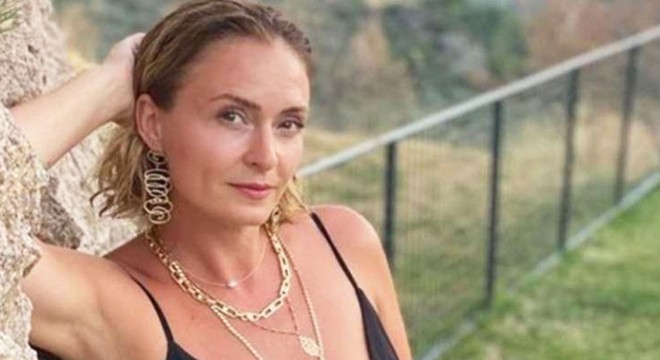 Ceyda Düvenci hastaneye kaldırıldı