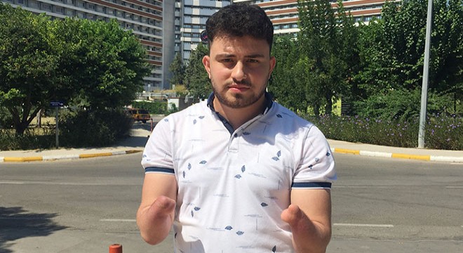 Çift kol nakli bekleyen Alihan'ın hayali, parmağına yüzük takmak