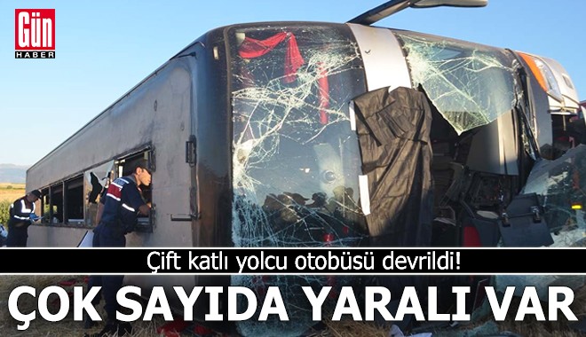 Çift katlı yolcu otobüsü devrildi! Çok sayıda yaralı var