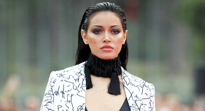 Cindy Kimberly, Antalya'da podyuma çıktı