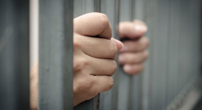 Cinsel saldırı sanığı avukata 1 yıl 8 ay hapis cezası