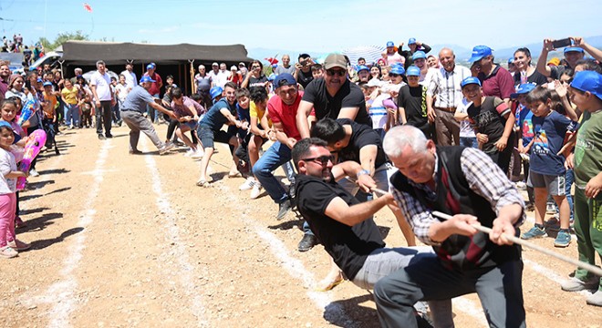 Çocuk oyunları ve Uçurtma Şenliği coşkusu