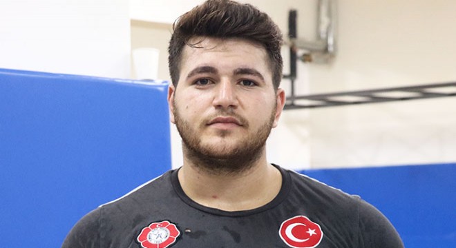 Çocukken duyduğu seslerle judoya başladı